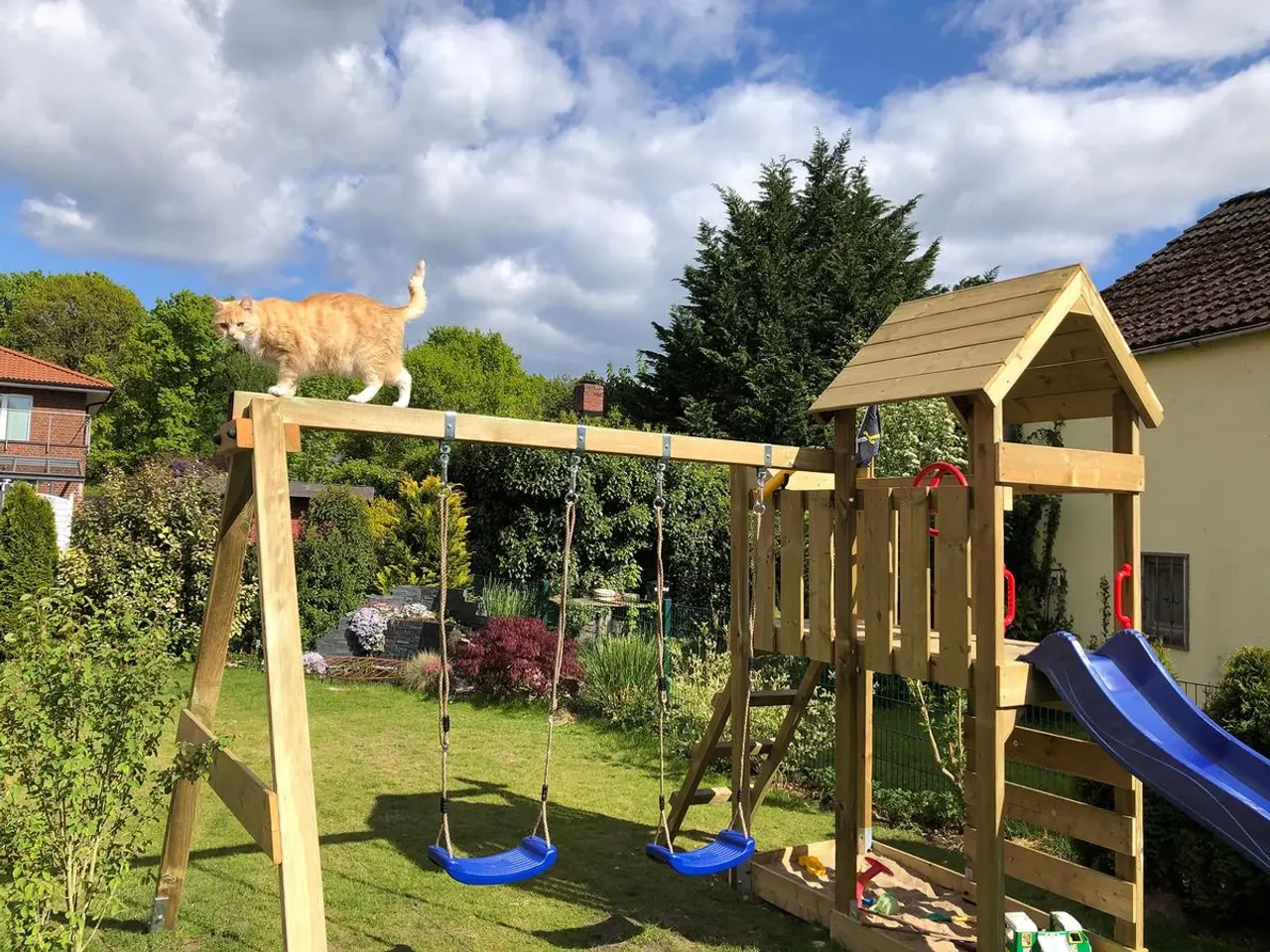 MultiFlyer Deluxe - Spielturm von Wickey als Spielgerät im Garten