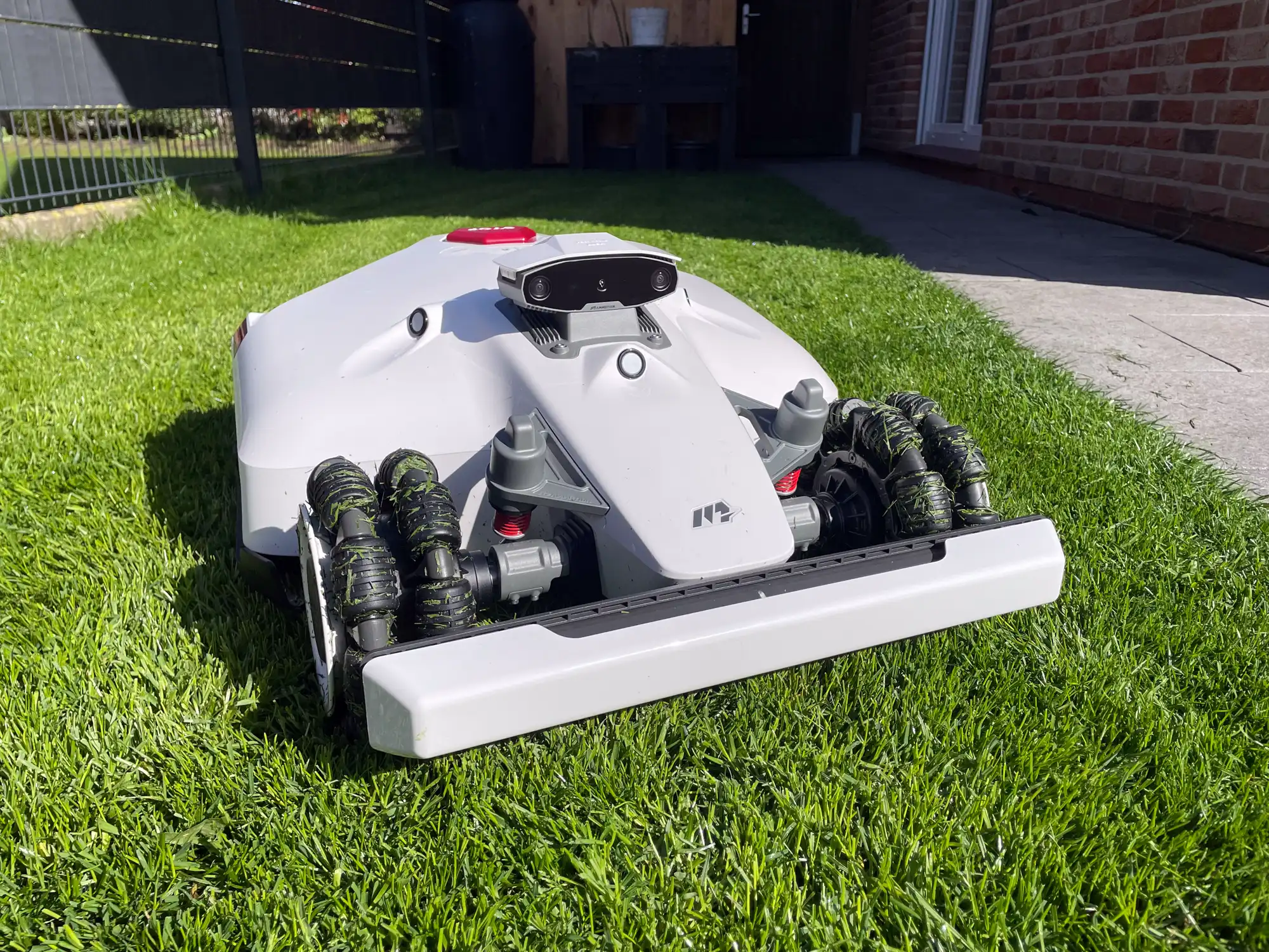 LUBA 2 - Der beste RTK Mähroboter 2024