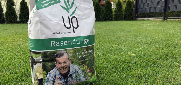 Organischer Rasendünger von up